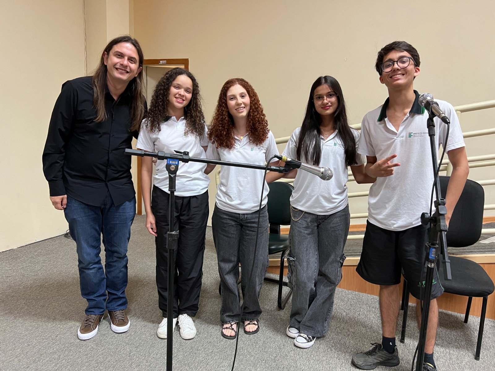 6ef8b958 b2af 4f27 a44d 442b523e1b04